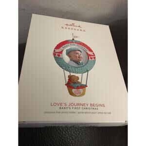 HALLMARK KEEPSAKE ORNAMENT 2018 LOVES JOURNEY BEGINS BABYS 1ST CHRISTMAS NEW